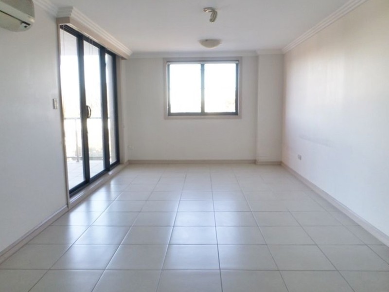 343/360 The Horsley Drive, Fairfield NSW 2165