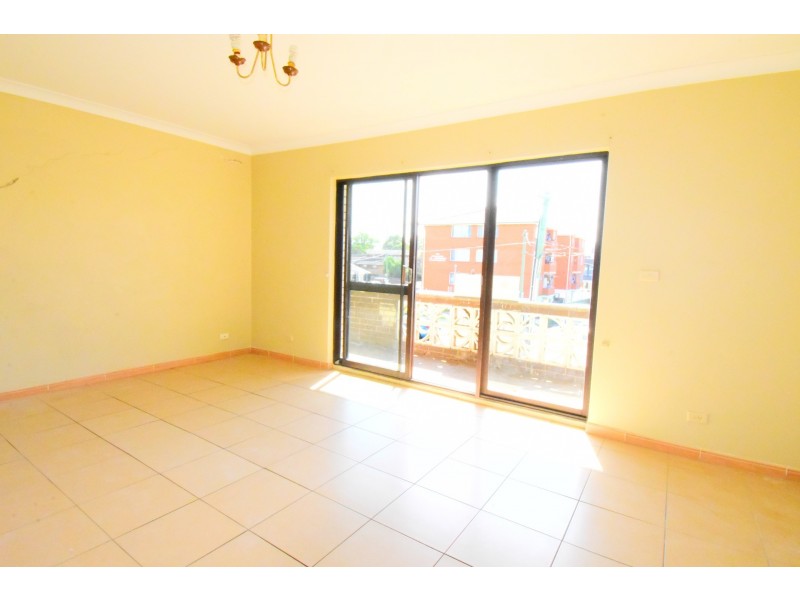 1/49 Hill Street, Cabramatta NSW 2166