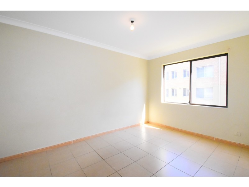 1/49 Hill Street, Cabramatta NSW 2166