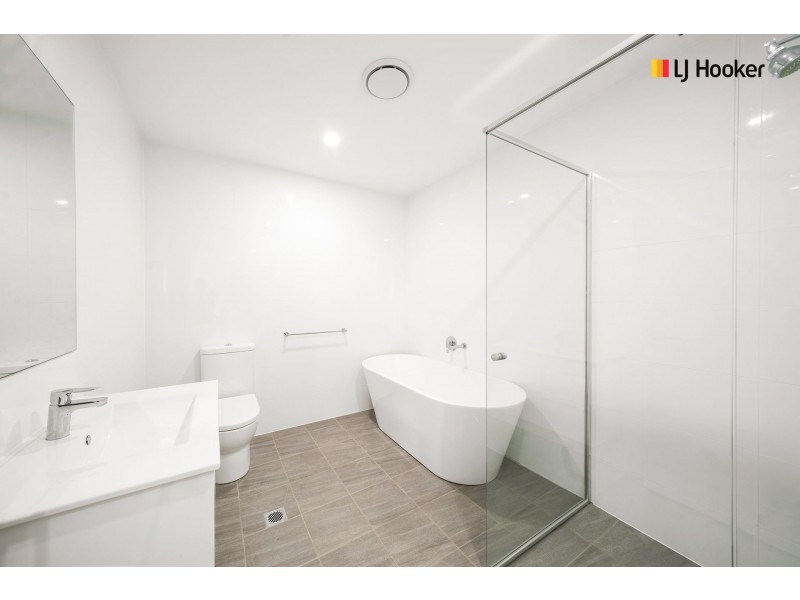 25/99-107 The Crescent, Fairfield NSW 2165
