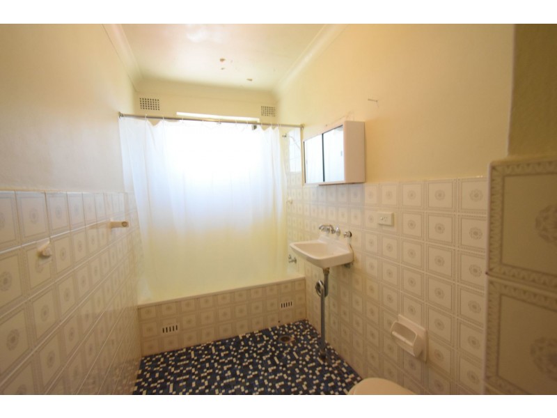 11/64 Broomfield Street, Cabramatta NSW 2166