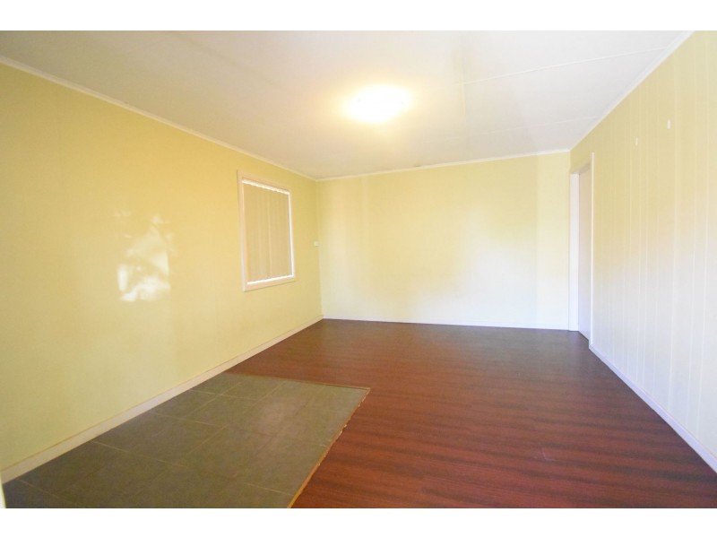 6 Selwyn Place, Fairfield West NSW 2165