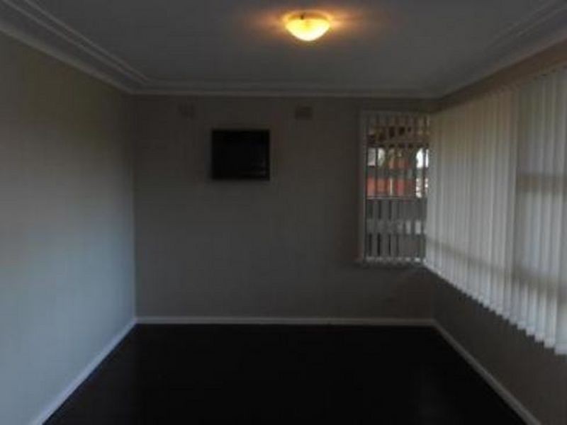 Fairfield West NSW 2165