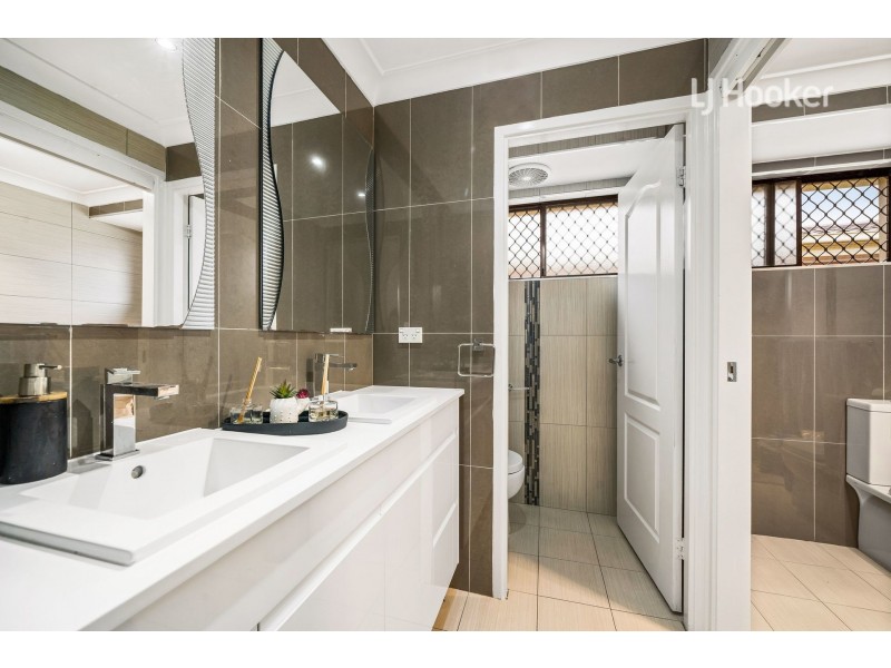 6 Fuchsia Place, Bossley Park NSW 2176