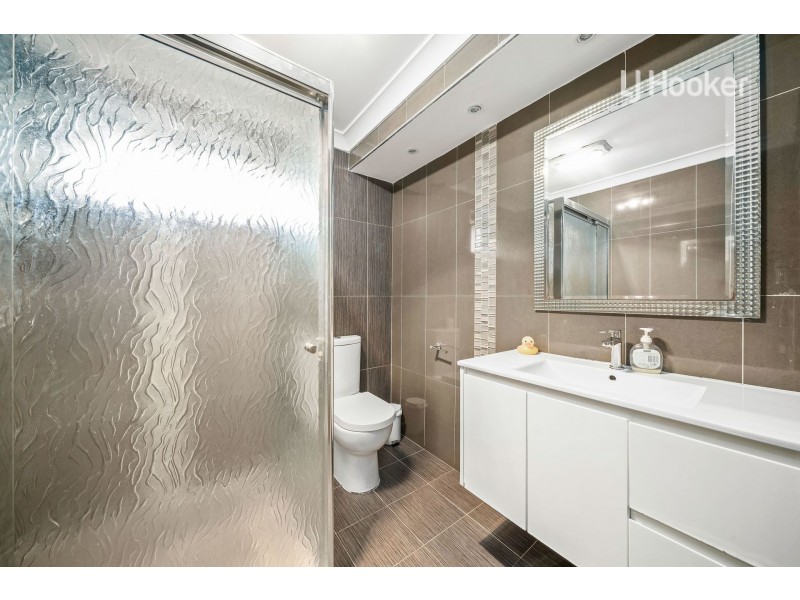 6 Fuchsia Place, Bossley Park NSW 2176