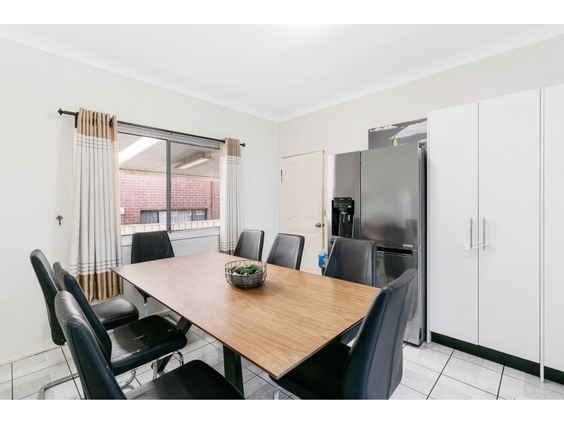 2 Barton Street, Smithfield NSW 2164