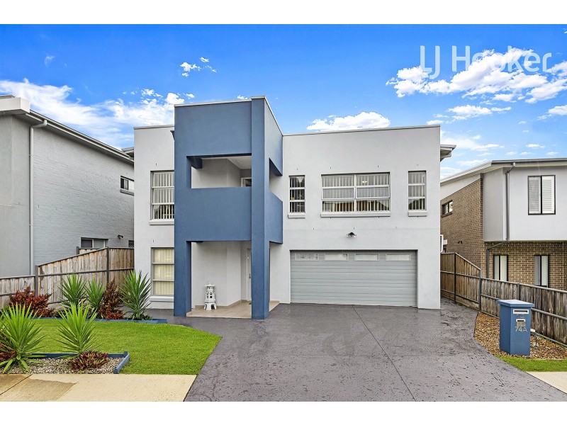 74 Dobroyd Drive, Elizabeth Hills NSW 2171