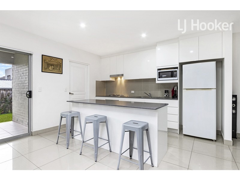 74 Dobroyd Drive, Elizabeth Hills NSW 2171