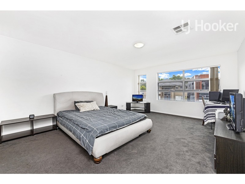 74 Dobroyd Drive, Elizabeth Hills NSW 2171