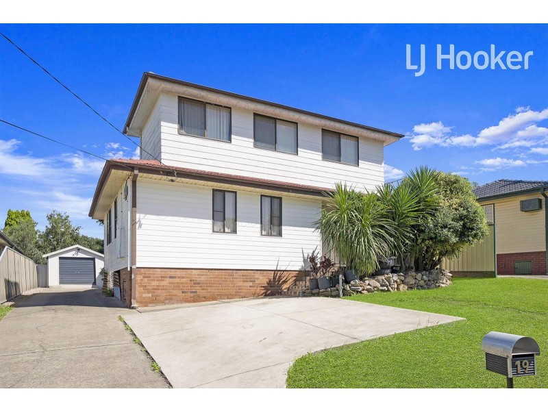 19 Hutchens Avenue, Mount Pritchard NSW 2170
