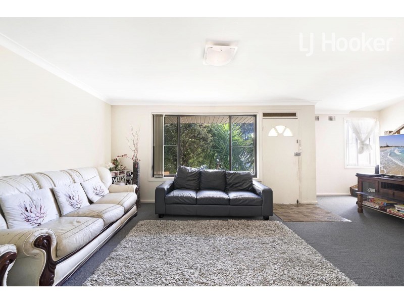 19 Hutchens Avenue, Mount Pritchard NSW 2170