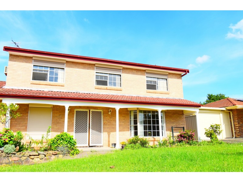 1 Novar Place, St Johns Park NSW 2176