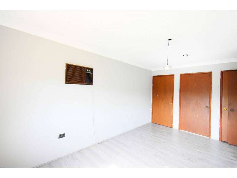 1 Novar Place, St Johns Park NSW 2176