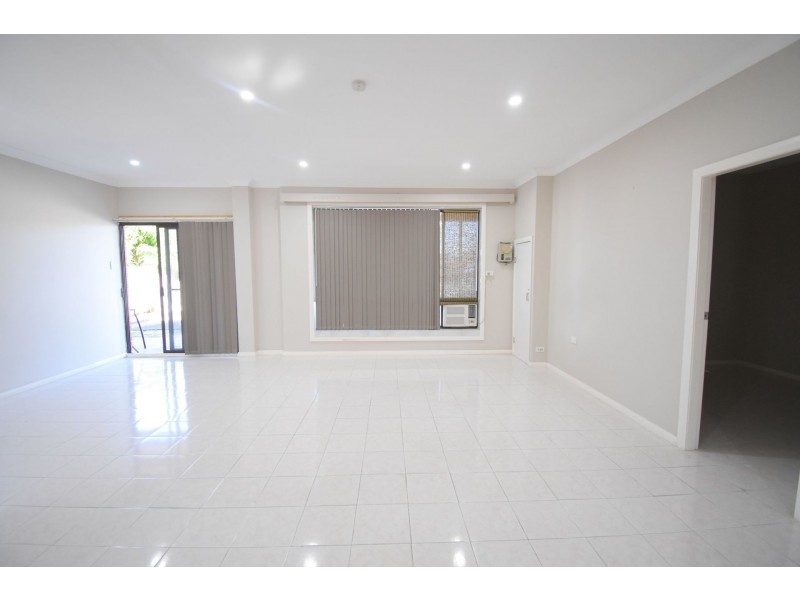 27A James Street, Fairfield East NSW 2165