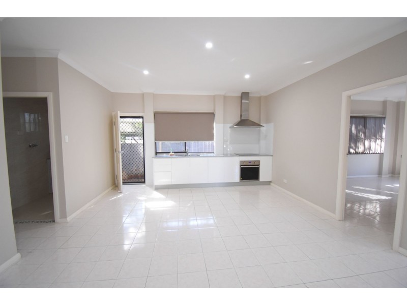 27A James Street, Fairfield East NSW 2165