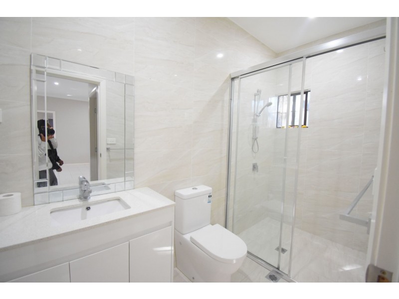 27A James Street, Fairfield East NSW 2165