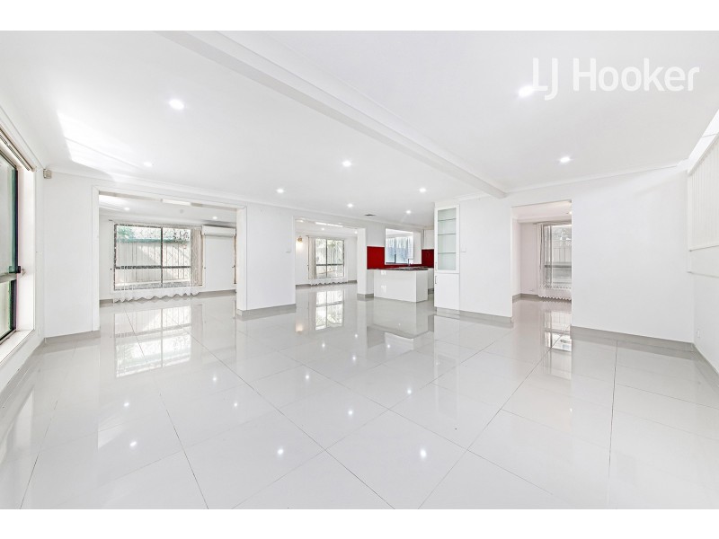 3 Capricorn Boulevarde, Green Valley NSW 2168