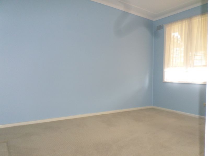 8 WELLING PLACE, Mount Pritchard NSW 2170