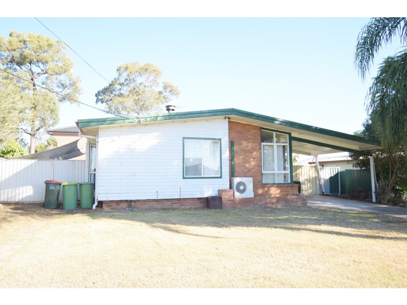7 Bracknell Road, Canley Heights NSW 2166