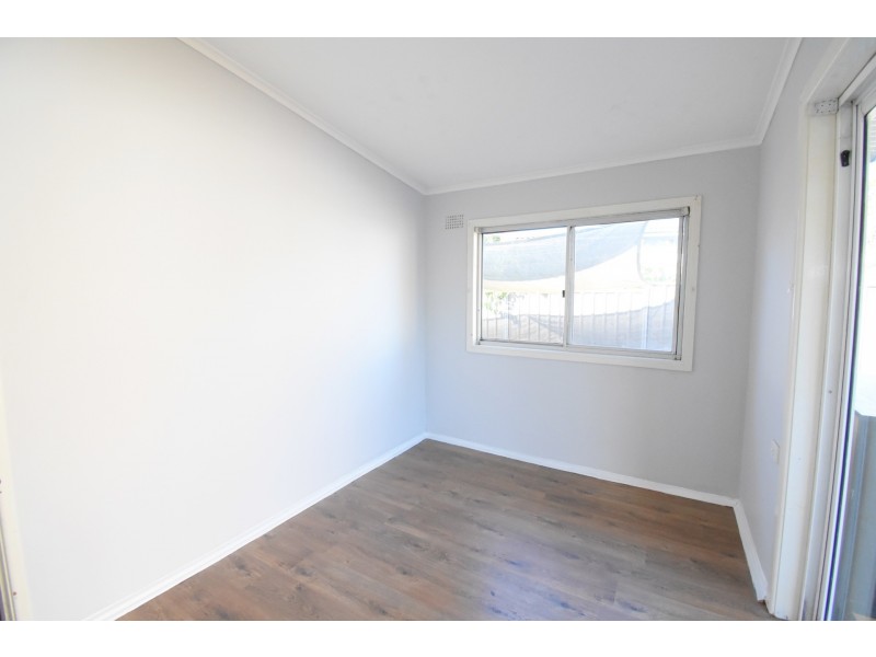 7 Bracknell Road, Canley Heights NSW 2166