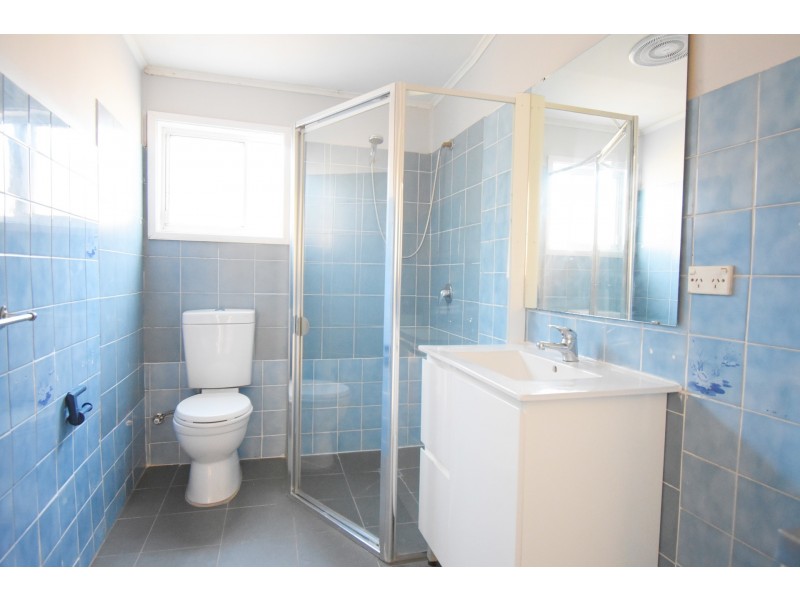 7 Bracknell Road, Canley Heights NSW 2166