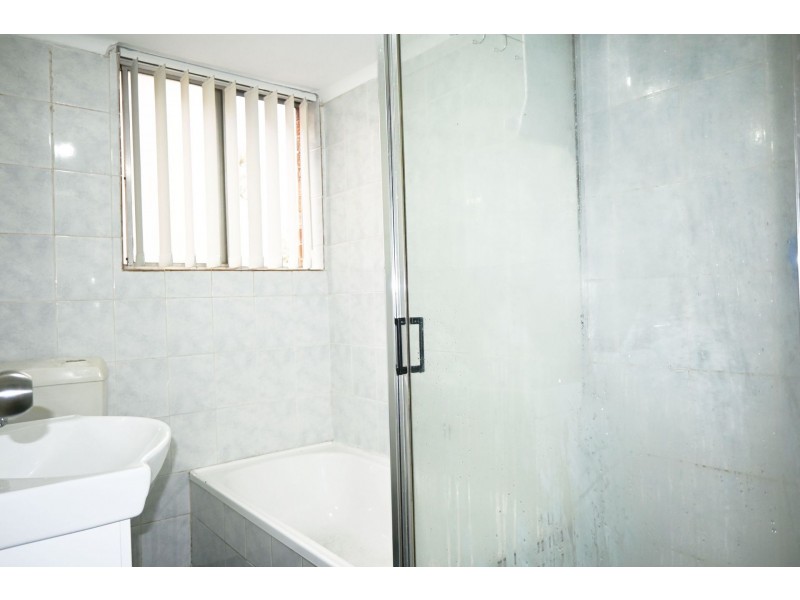 4/19 Hart Street, Warwick Farm NSW 2170