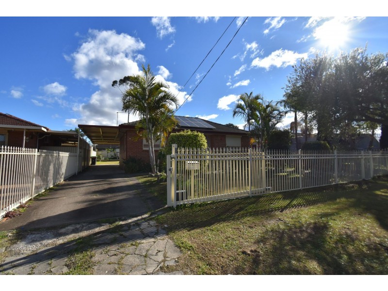 12 Bobin Road, Sadleir NSW 2168