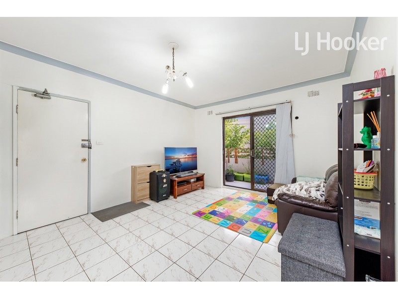 1/12 Pevensey Street, Canley Vale NSW 2166
