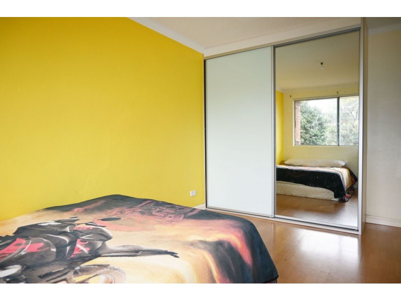 4/19 Hart Street, Warwick Farm NSW 2170