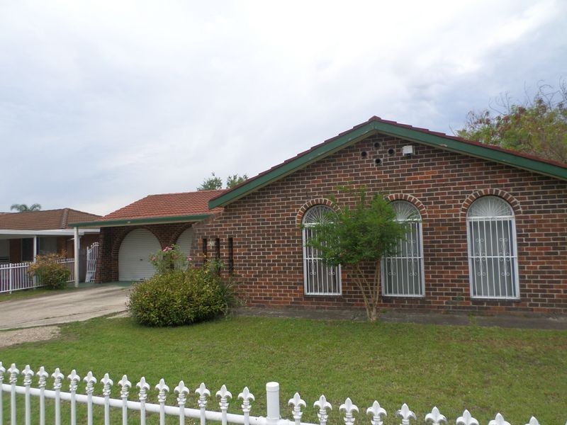 Greenfield Park NSW 2176