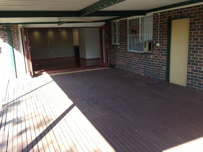 Greenfield Park NSW 2176