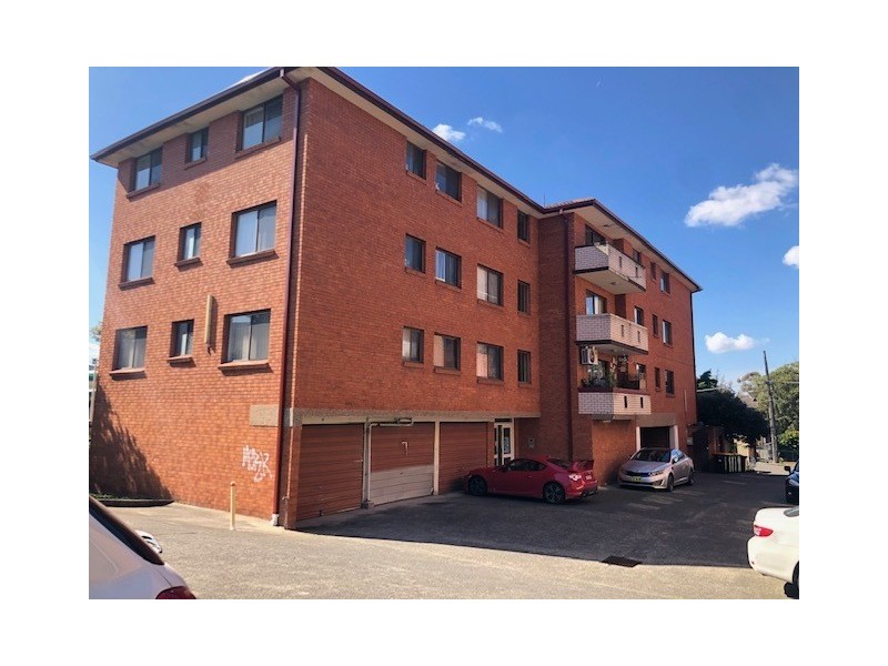 8/3 Forbes Street, Warwick Farm NSW 2170