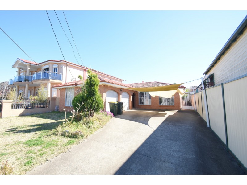 6 Olive Street, Fairfield NSW 2165