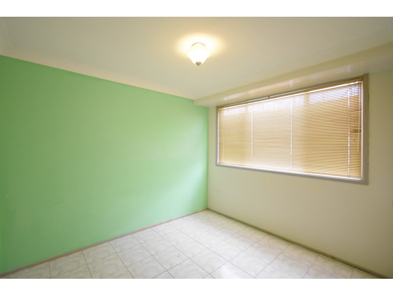 6 Olive Street, Fairfield NSW 2165