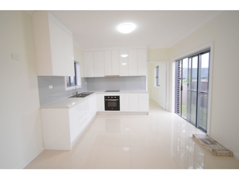 18A Collins Avenue, Lurnea NSW 2170