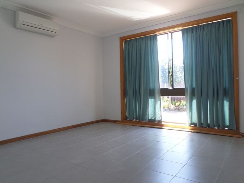 Greenfield Park NSW 2176