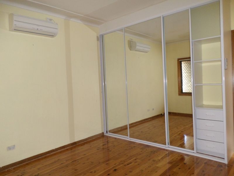 7 Robbins Street, Fairfield West NSW 2165