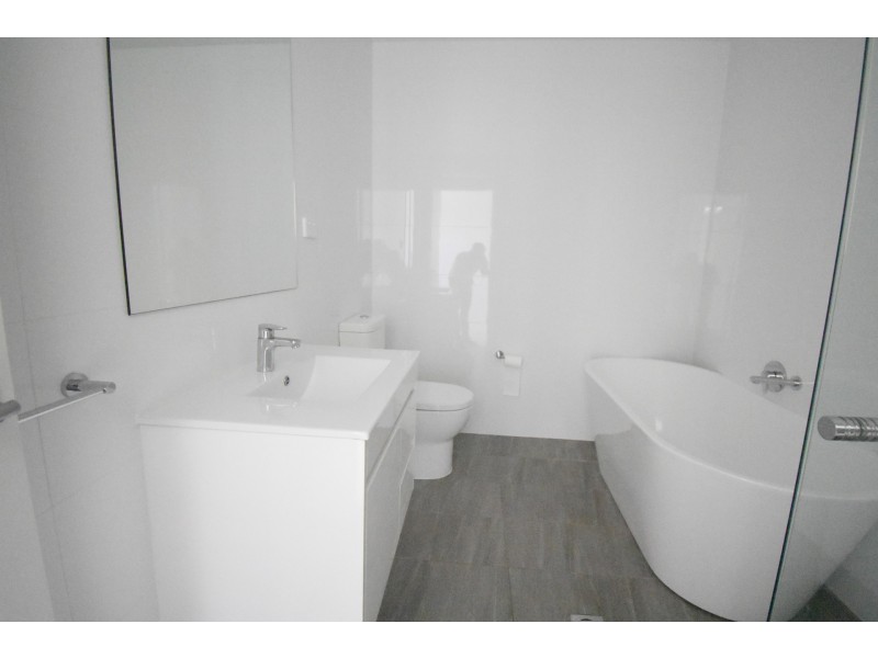 99-107 The Crescent, Fairfield NSW 2165