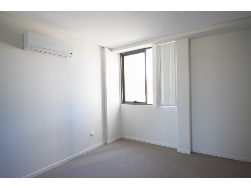 99-107 The Crescent, Fairfield NSW 2165