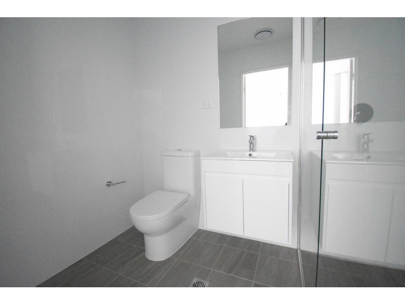 99-107 The Crescent, Fairfield NSW 2165