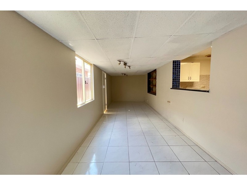 8 Mistral Street, Greenfield Park NSW 2176