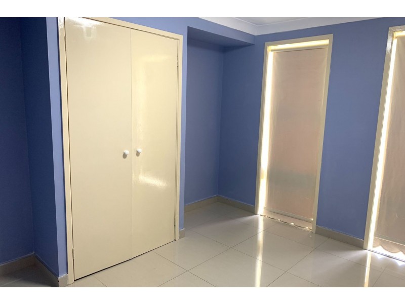 8 Derby Crescent, Chipping Norton NSW 2170