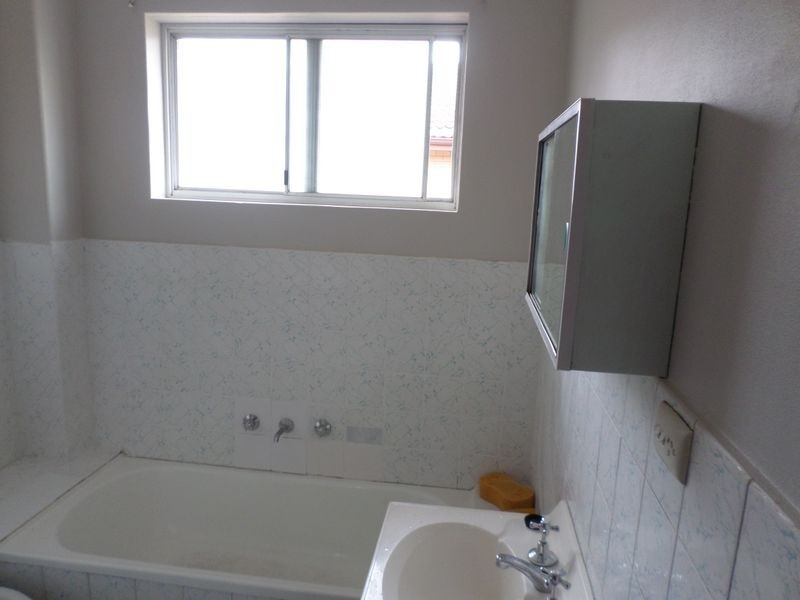 6/11 MCBURNEY ROAD, Cabramatta NSW 2166