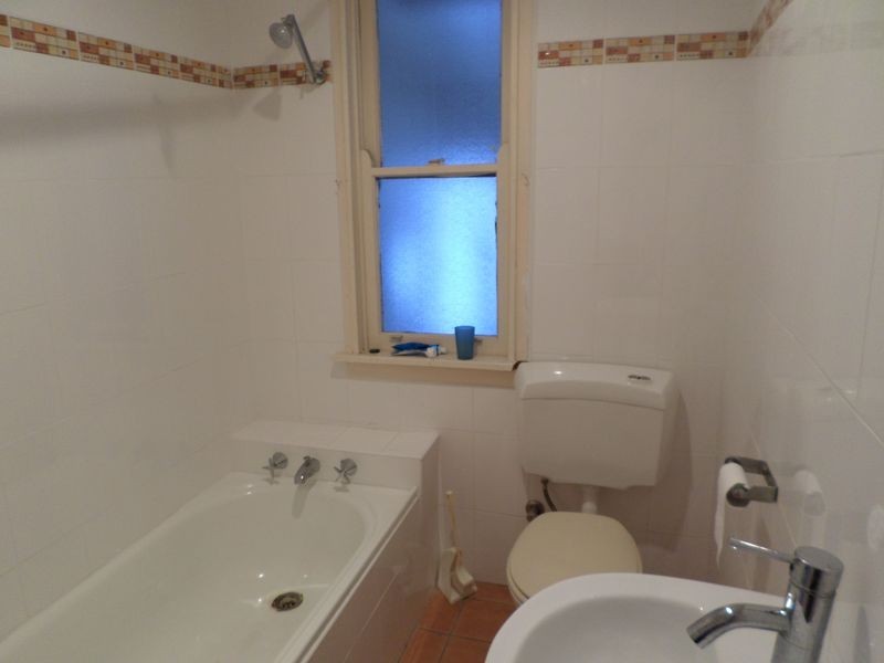 25 Nicholls St, Warwick Farm NSW 2170