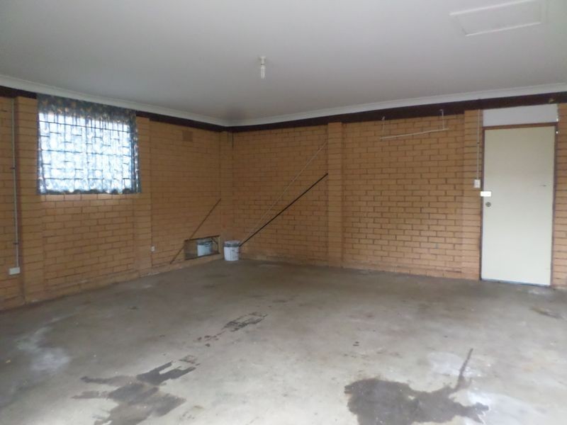 25 Sweetheaven Road, Greenfield Park NSW 2176