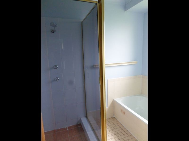 25 Sweetheaven Road, Greenfield Park NSW 2176