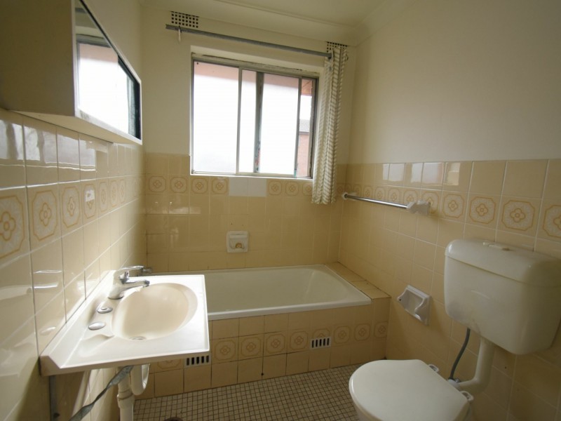 8/21 Hughes Street, Cabramatta NSW 2166