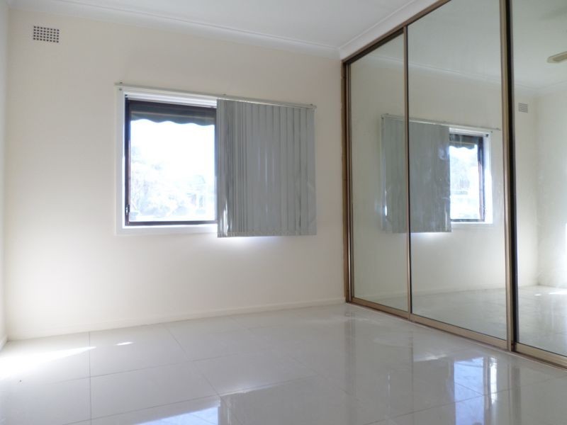 Fairfield West NSW 2165