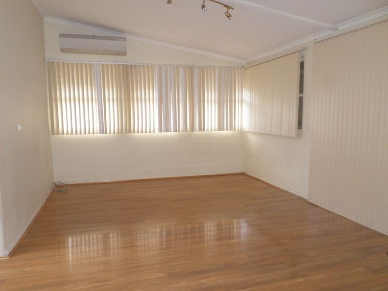 Fairfield East NSW 2165