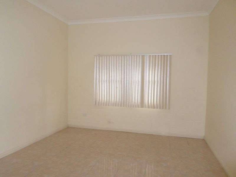 Fairfield East NSW 2165